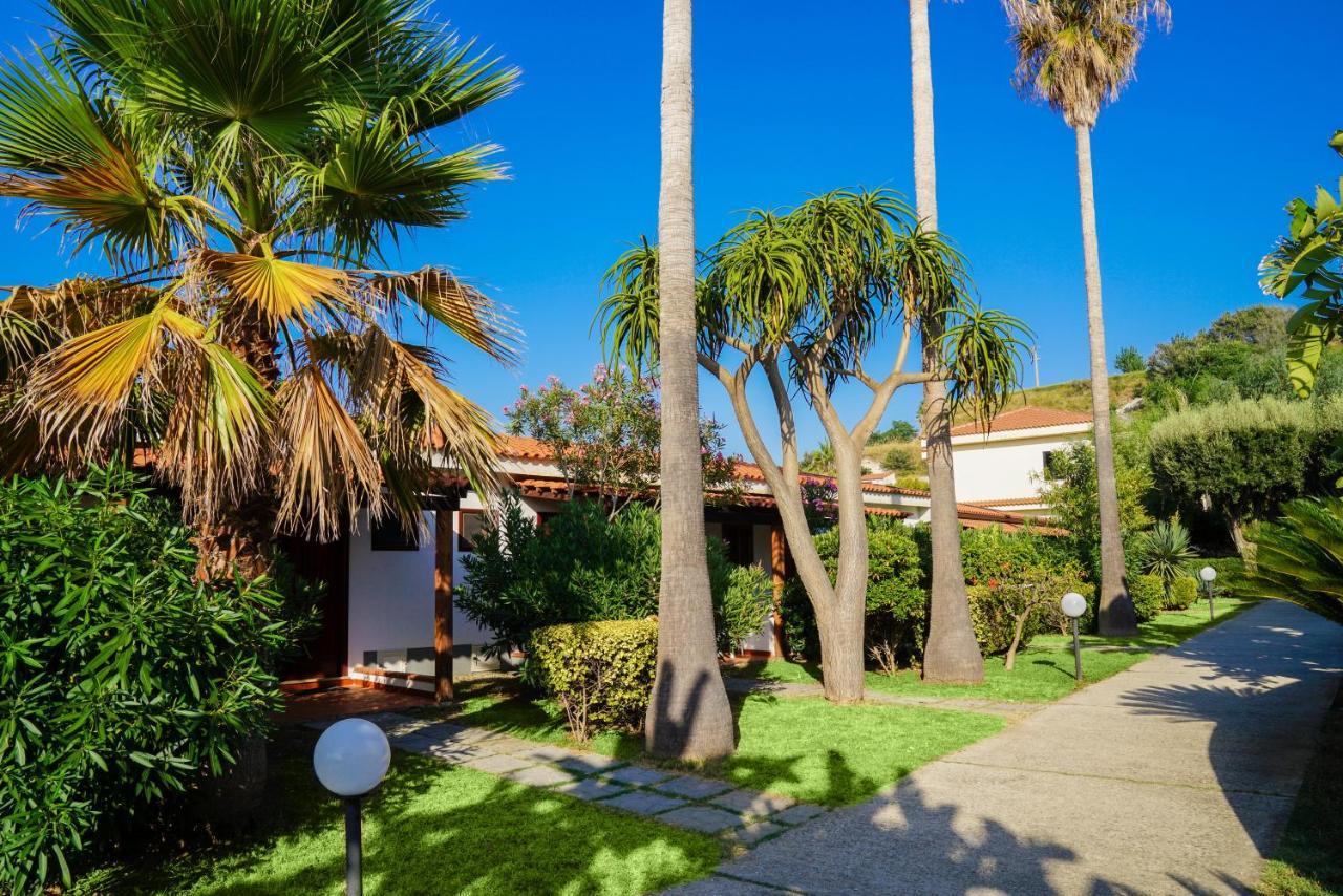 Villaggio Torre Ruffa Robinson Капо Ватикано Екстериор снимка