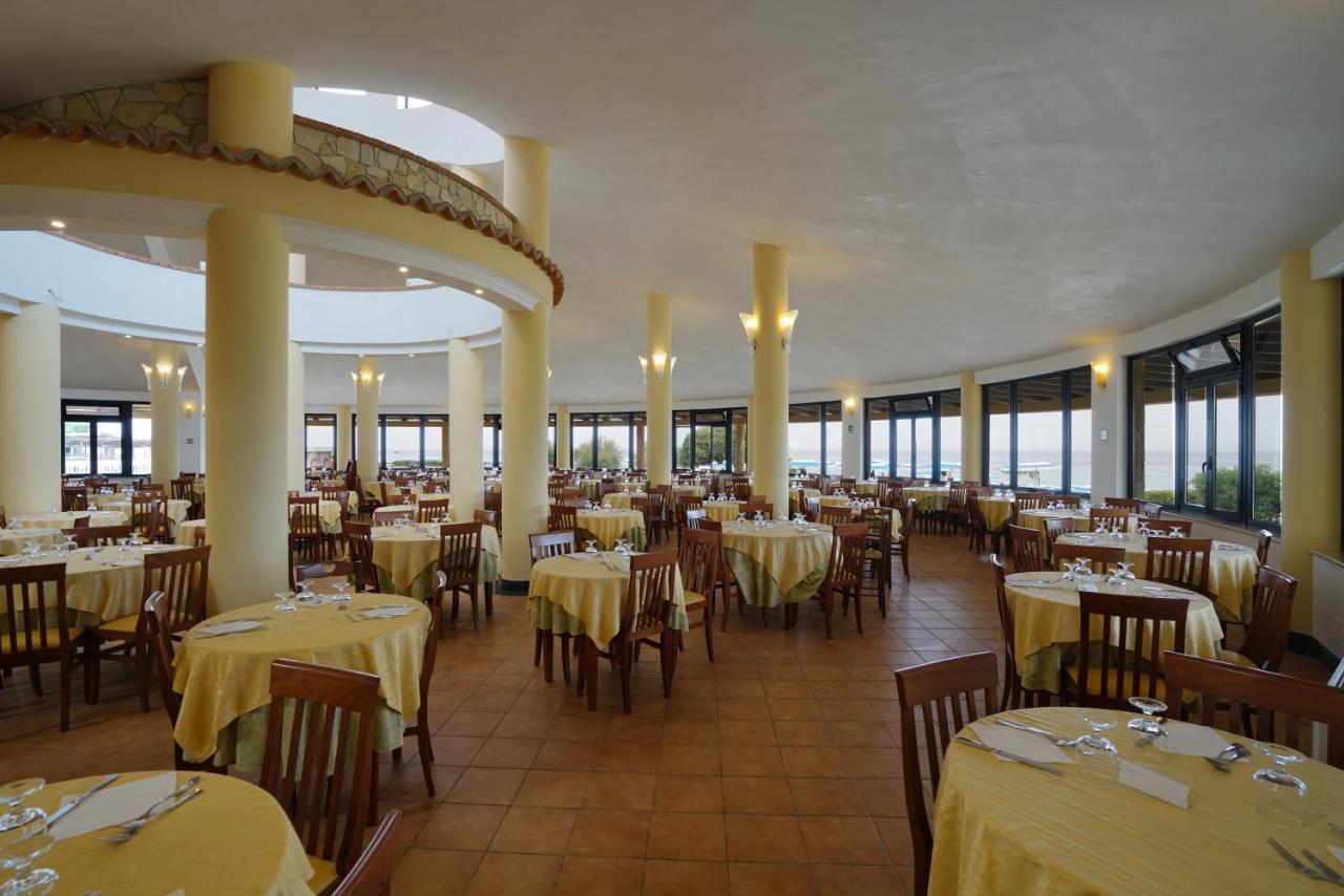 Villaggio Torre Ruffa Robinson Капо Ватикано Екстериор снимка
