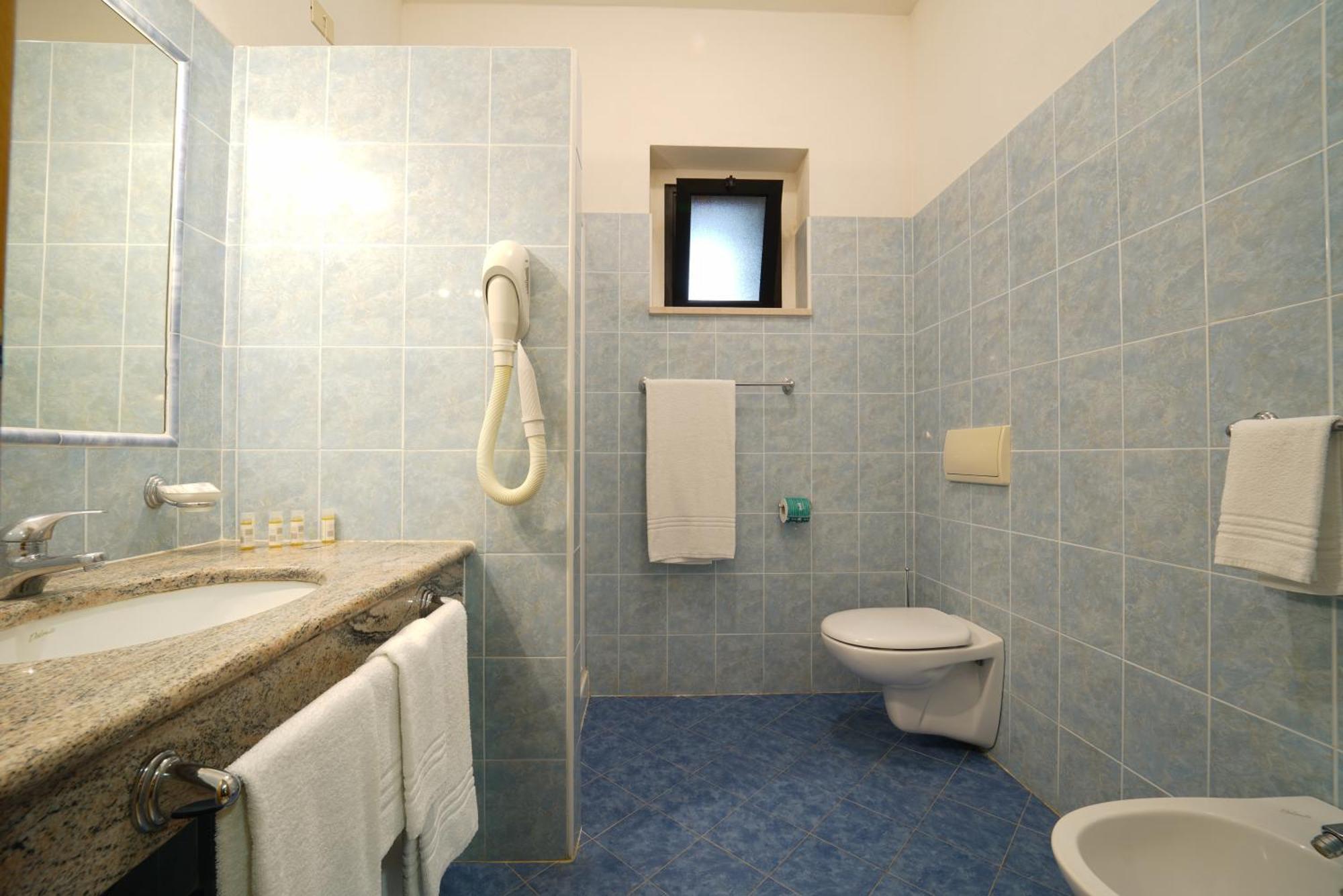 Villaggio Torre Ruffa Robinson Капо Ватикано Стая снимка