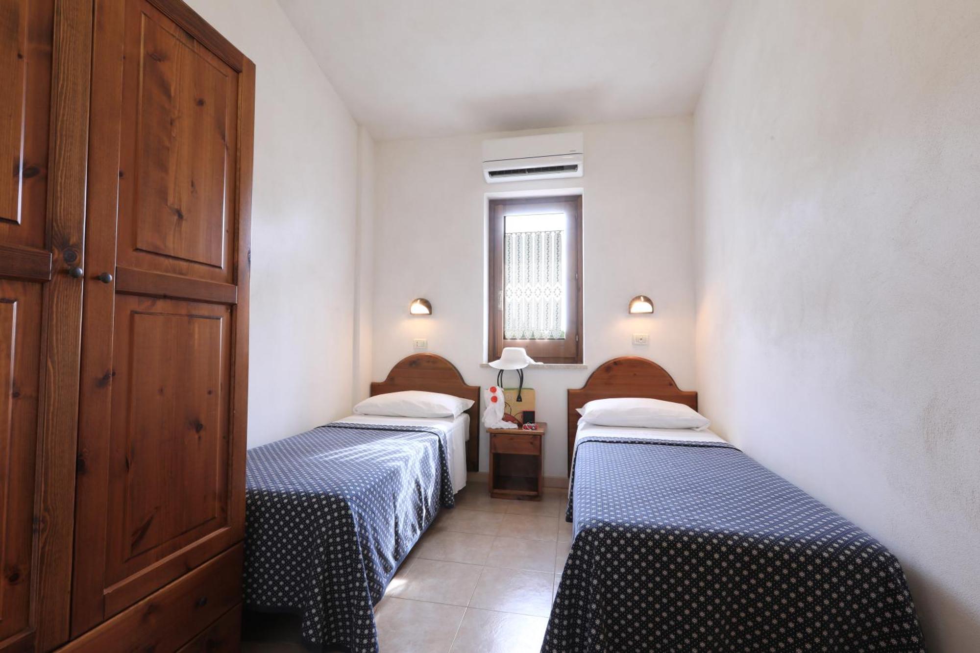 Villaggio Torre Ruffa Robinson Капо Ватикано Стая снимка