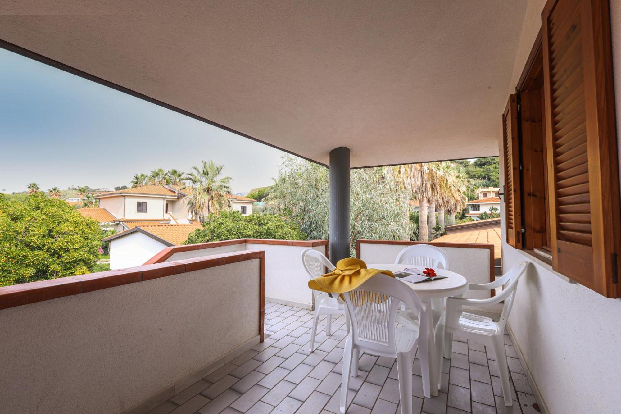 Villaggio Torre Ruffa Robinson Капо Ватикано Стая снимка