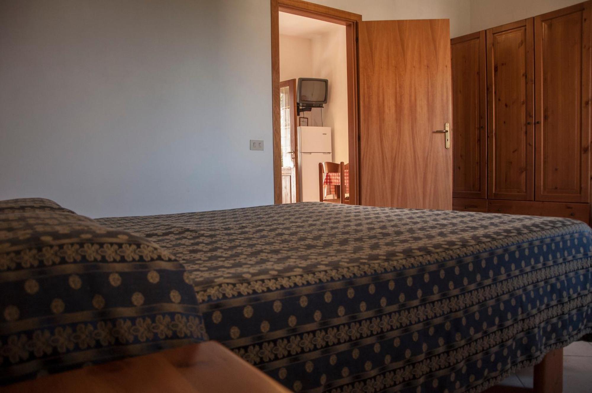 Villaggio Torre Ruffa Robinson Капо Ватикано Стая снимка